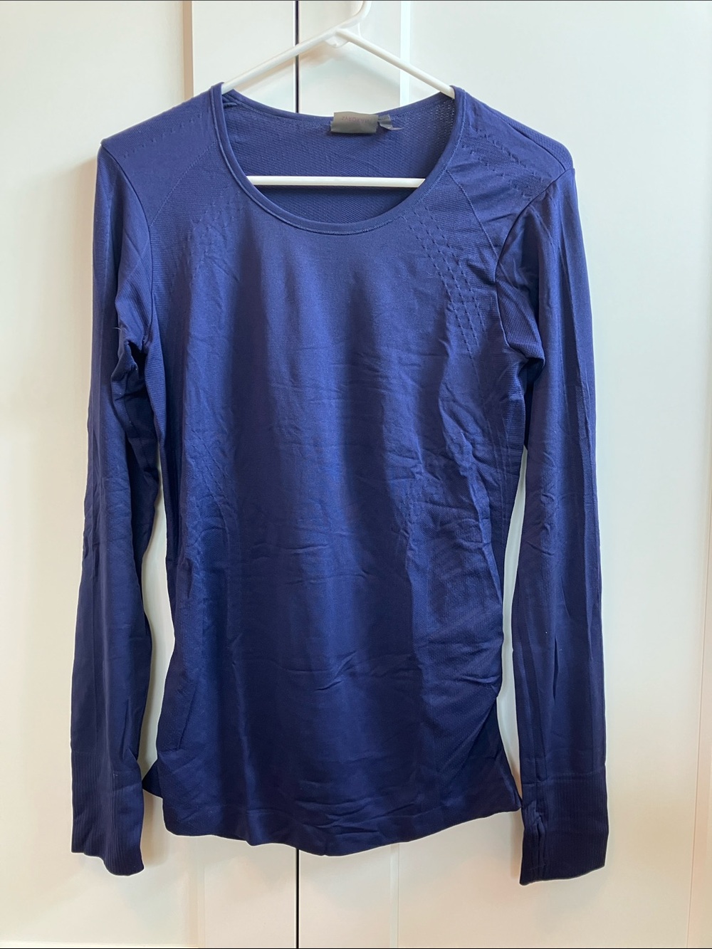 Women's Long-Sleeve Crewneck Top in Deep Blue